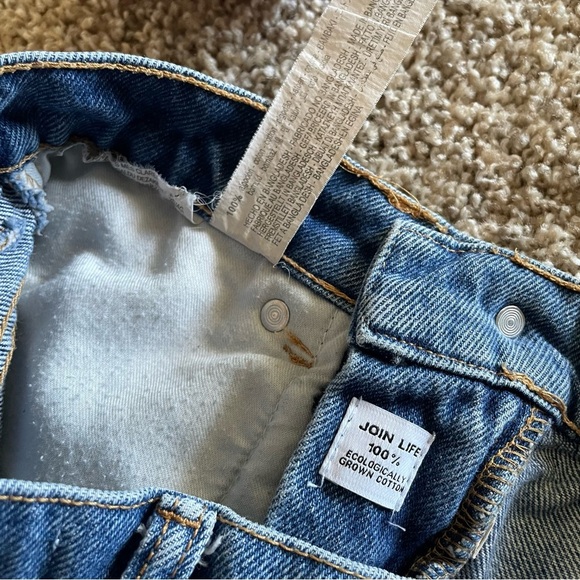 Zara Denim Shorts Women’s 0 Blue Medium Wash Distressed Cut off Raw Frayed Hem - Picture 14 of 14